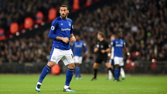 Cenk Tosun'un takımı Everton'da futbolcu maaşlarında yüzde 50'ye varan erteleme