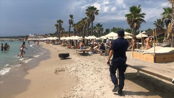 Çeşme'de Kovid-19 denetimleri devam ediyor