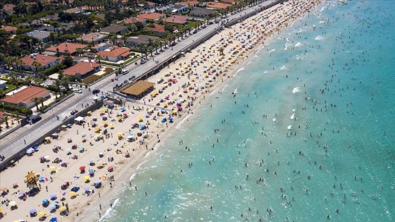 Çeşme'de kurallara uymayan mekanlara ceza