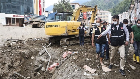 Çevre ve Şehircilik Bakanı Kurum Dereli'de incelemelerini sürdürdü