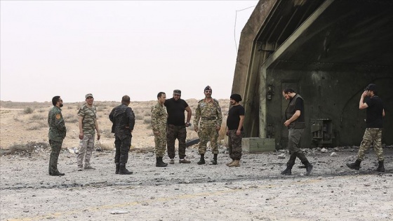 Cezayir'deki Barış Toplumu Hareketi: Hafter'in yenilgileri Cezayir'in çıkarınadır