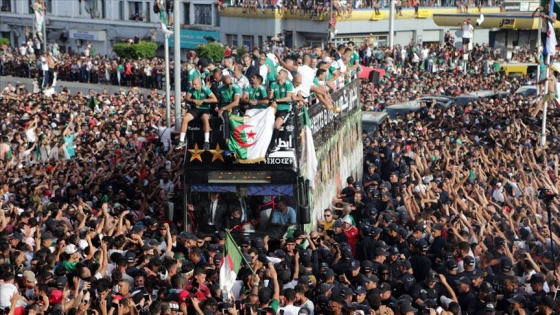 Cezayir Milli Takımı 'Çöl Savaşçıları'na coşkulu karşılama