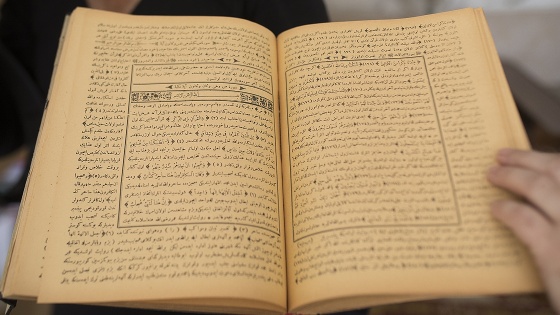 Cezayirli alim Kur'an-ı Kerim'in Berberice tefsirini yayımladı
