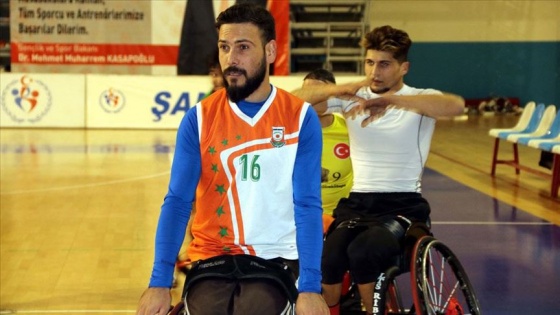 Cezayirli engelli basketbolcu kariyer hedefleri için Şanlıurfa'da