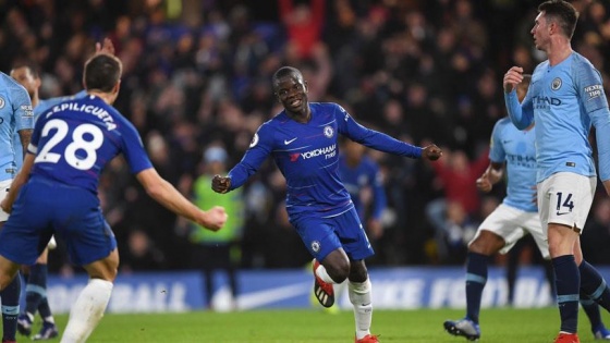 Chelsea, City'yi liderlikten etti