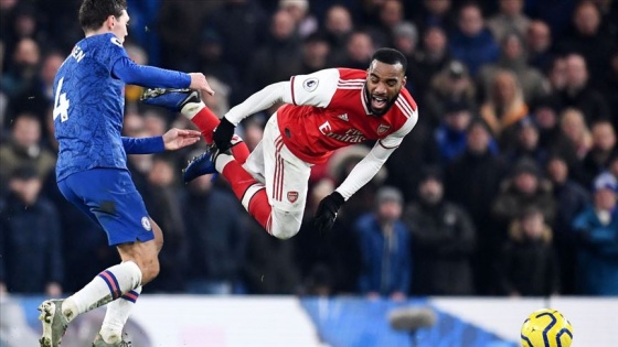 Chelsea ile Arsenal 2-2 berabere kaldı