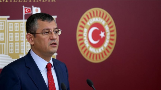 CHP'li Özel, Başbuğ ve Çiçek hakkındaki suç duyurusunu değerlendirdi