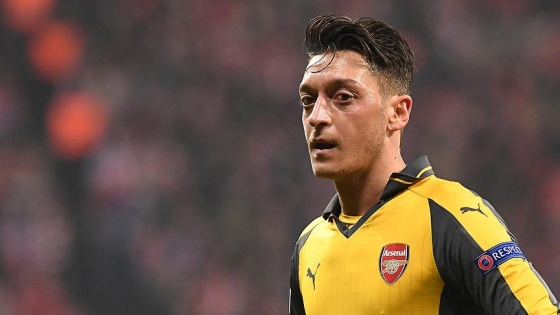 Çin'de Mesut Özil sevgisi