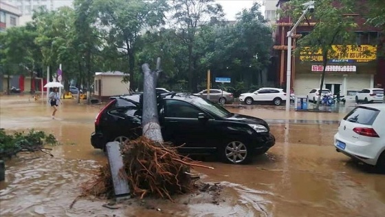 Çin’deki sel felaketinde hayatını kaybedenlerin sayısı 300&#039;ü aştı