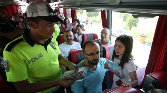 Çocuklardan ebeveynlerine trafik notu