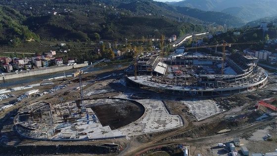 Çotanak Stadı yükseliyor