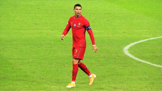 Cristiano Ronaldo ambulans uçakla Torino'ya gitti