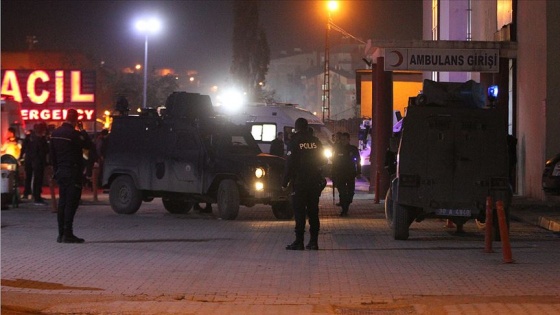 Çukurca'da yaralanan asker şehit oldu