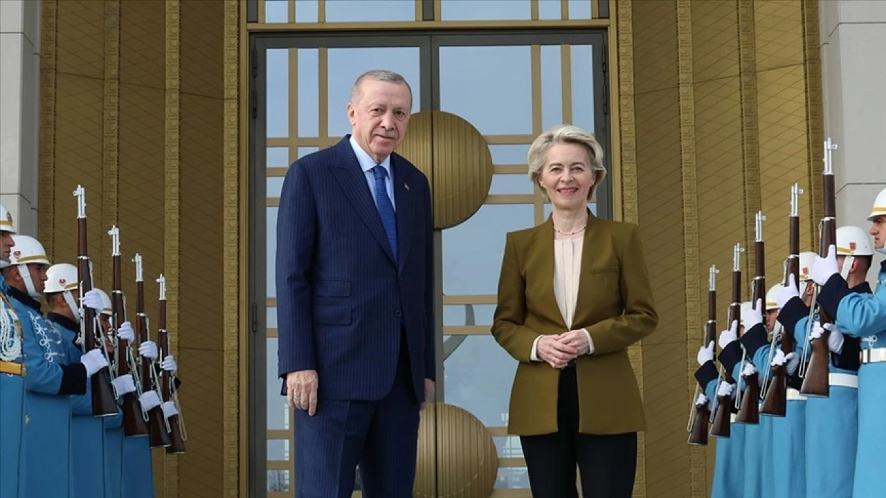 Cumhurbaşkanı Erdoğan, AB Komisyonu Başkanı von der Leyen'i kabul etti