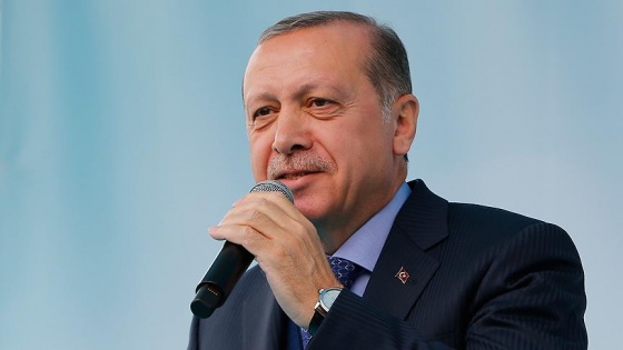 Cumhurbaşkanı Erdoğan Adana'da konuşuyor