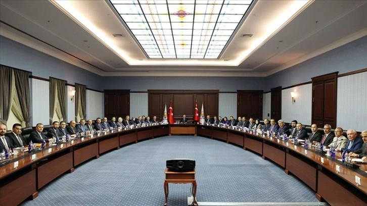 Cumhurbaşkanı Erdoğan, AK Parti Ankara İl Teşkilatıyla bir araya geldi