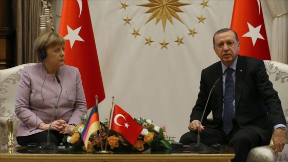 Cumhurbaşkanı Erdoğan, Almanya Başbakanı Merkel ile görüştü