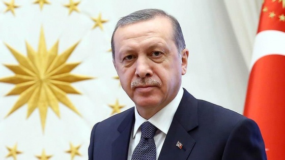 Cumhurbaşkanı Erdoğan altın madalya kazanan sporcuları kutladı