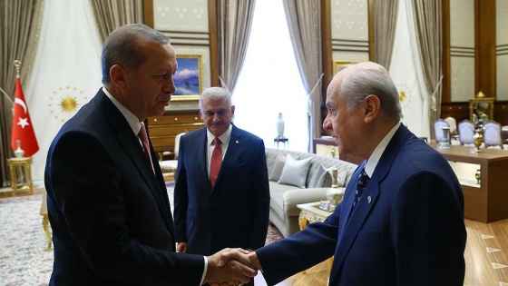 Cumhurbaşkanı Erdoğan, Bahçeli'nin tweetlerini 'RT'ledi