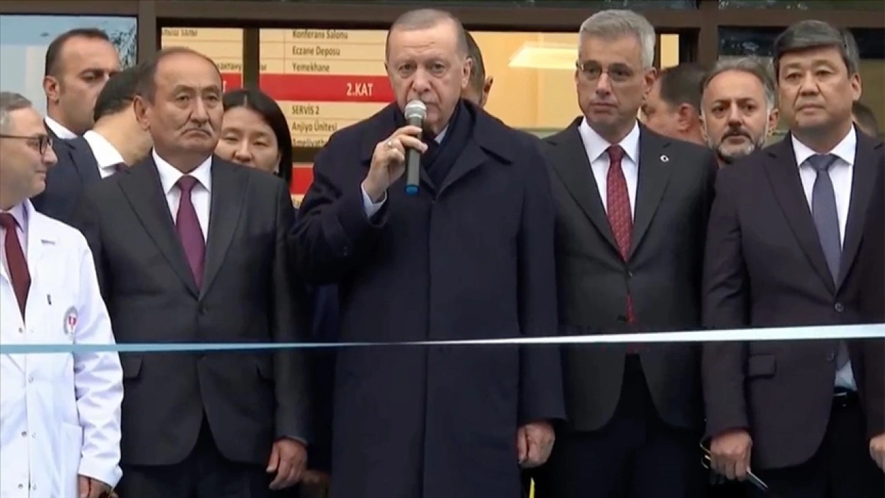 Cumhurbaşkanı Erdoğan, Bişkek Kırgız-Türk Dostluk Devlet Hastanesi'nin açılışını yaptı