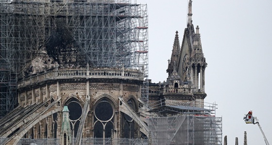 Cumhurbaşkanı Erdoğan'dan Notre Dame mesajı