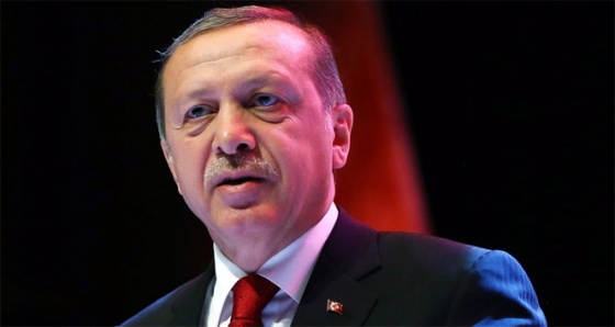 Cumhurbaşkanı Erdoğan, eşi Emine Erdoğan'ı takip etti