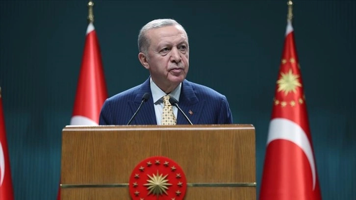 Cumhurbaşkanı Erdoğan, Gayrettepe'deki yangınla ilgili Bakan Yerlikaya'dan bilgi aldı
