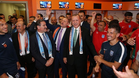 Cumhurbaşkanı Erdoğan, Medipol Başakşehir'i tebrik etti