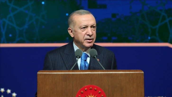 Cumhurbaşkanı Erdoğan: Milletimiz darbeye ve darbecilere alkış tutanları asla unutmamıştır