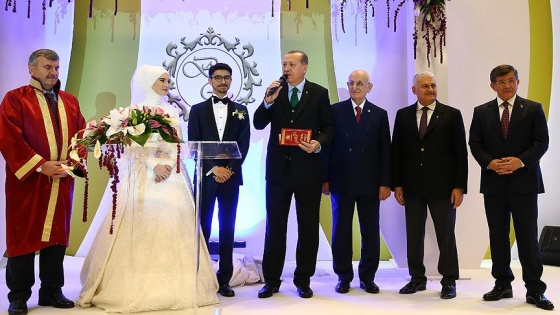 Cumhurbaşkanı Erdoğan nikah şahitliği yaptı