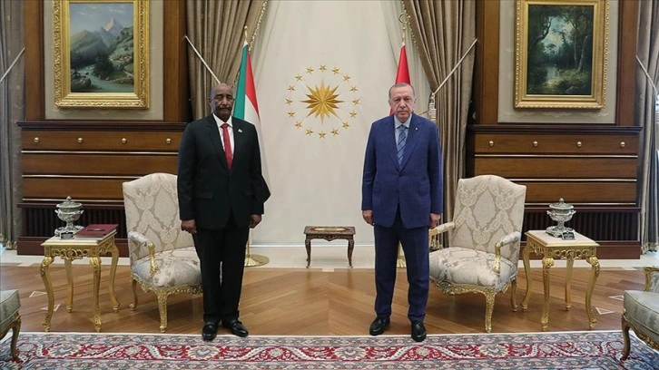 Cumhurbaşkanı Erdoğan, Sudan Egemenlik Konseyi Başkanı El Burhan ile telefonda görüştü