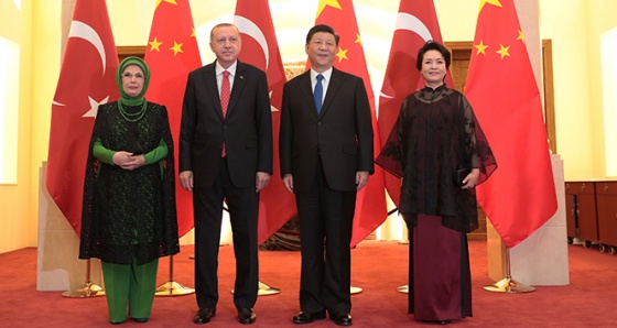 Cumhurbaşkanı Erdoğan ve Xi aile fotoğrafında