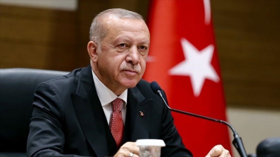 Cumhurbaşkanı Recep Tayyip Erdoğan, 3 bin 480 rakımlı üs bölgesindeki askerlerin bayramını kutladı