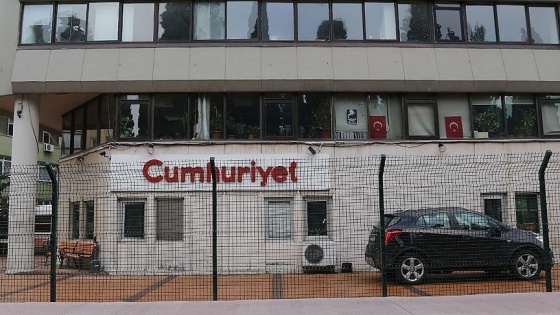 Cumhuriyet internet yayın yönetmeni gözaltına alındı