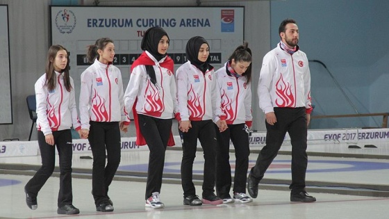 Curlingde tarihi başarı