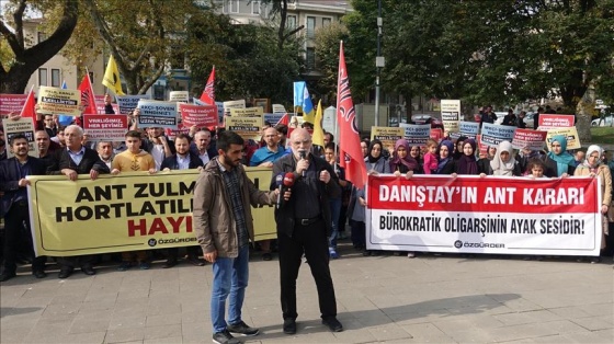 Danıştay'ın 'Öğrenci Andı' kararına protesto