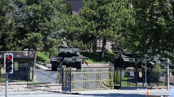 Darbecilerin karartma girişimini 'yedek sunucu' boşa çıkardı