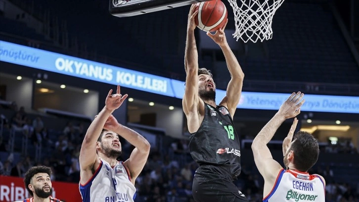 Darüşşafaka yarın Anadolu Efes'i konuk edecek