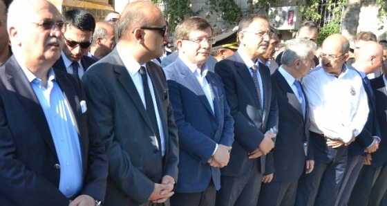 Davutoğlu cenaze namazına katıldı