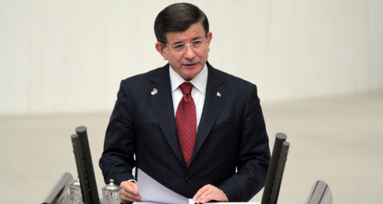 Davutoğlu'ndan o akademisyenlere sert tepki