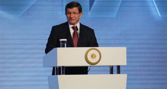 Davutoğlu: Sizi dağlara mahkum etmeye çalışanları dinlemeyin