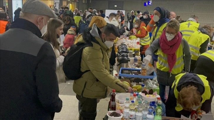 Savaştan kaçarak Almanya'ya gelen Ukraynalı mültecilerin sayısı 1 milyonu geçti