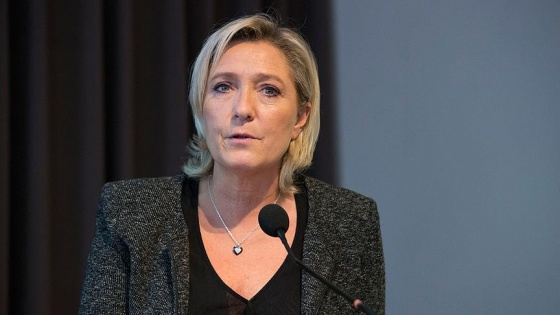 DEAŞ propagandası Le Pen'in dokunulmazlığını kaldırttı