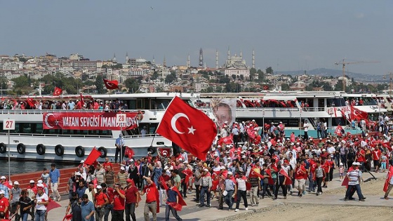 'Demokrasi ve Şehitler Mitingi'ne ulaşımda rekorlar kırıldı