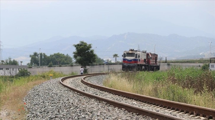 Denizli'deki selde zarar gören tren yolu onarıldı