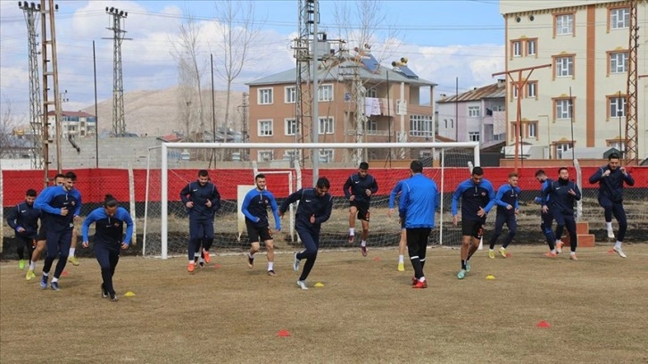 Deprem mağduru İskenderunspor hedef değiştirmedi