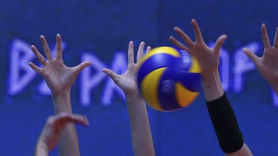 Deprem nedeniyle İzmir'deki voleybol maçları ertelendi