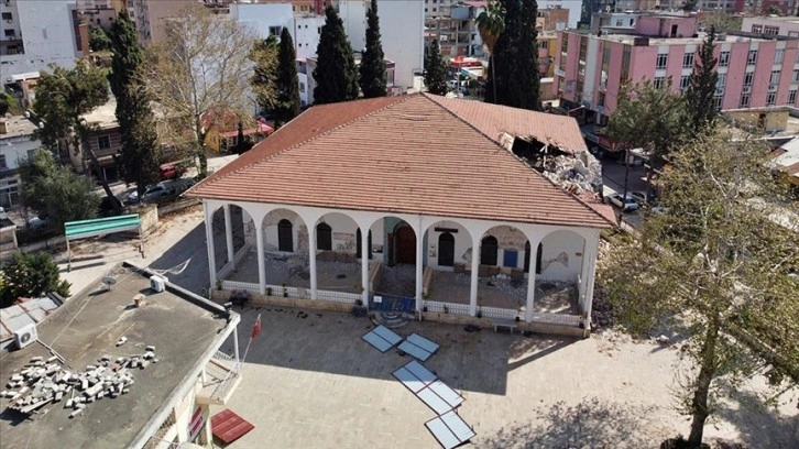 Depremde ağır hasar alan 133 yıllık tarihi cami aslına uygun restore edilecek