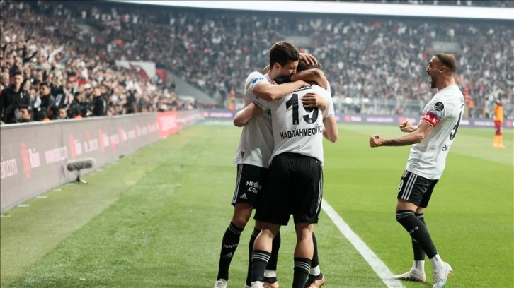 Derbide Beşiktaş farkı 2'ye taşıdı