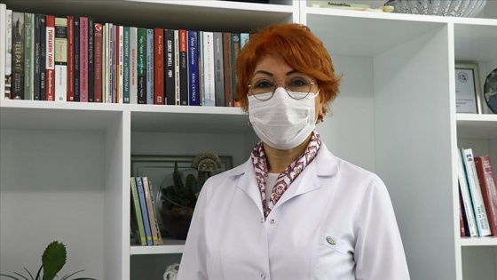 Dermatolojik muayeneler de online yapılıyor